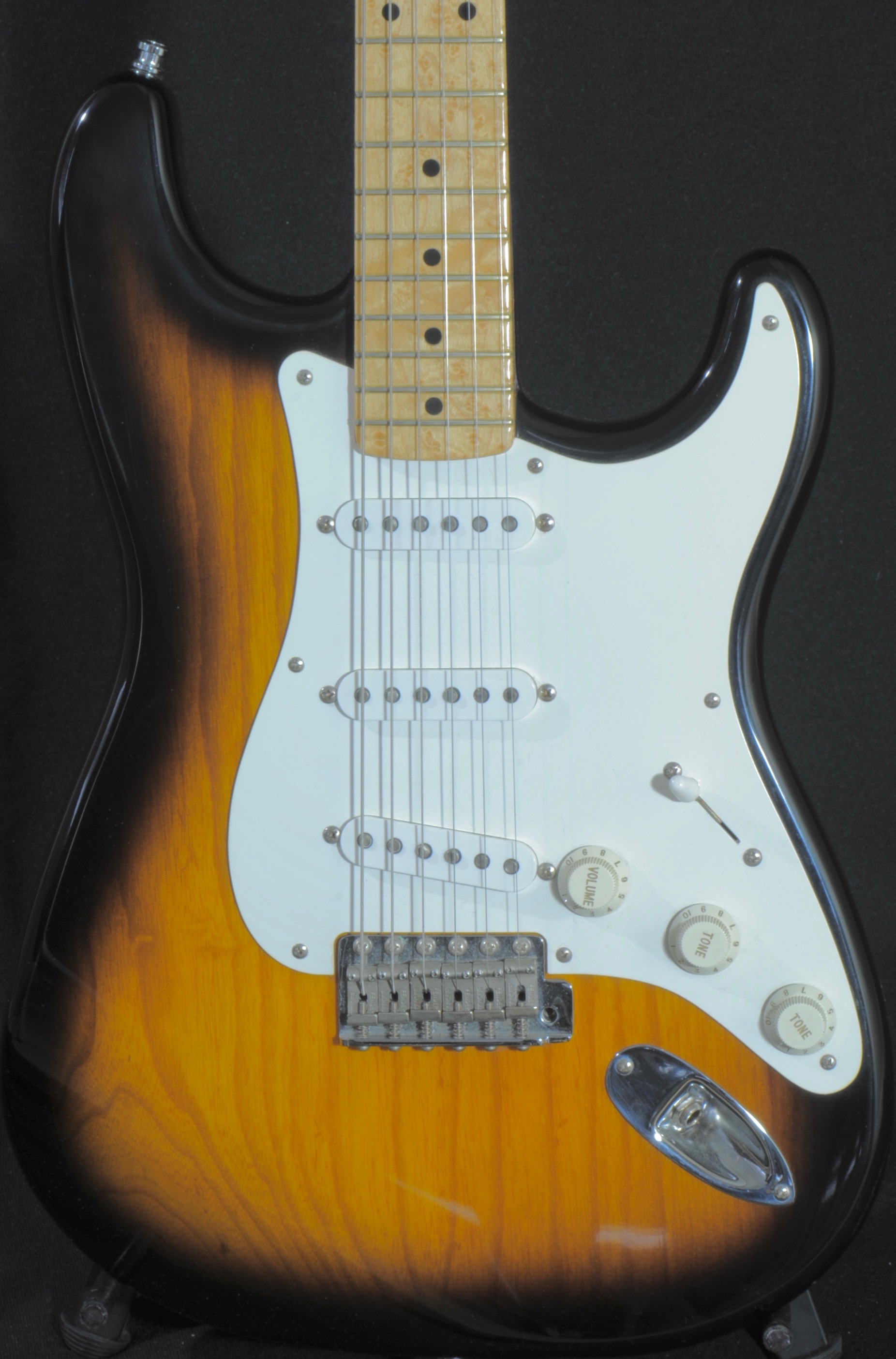 Fender Custom Shop John Page 1995  ’54 Strat  BIRDSEYE