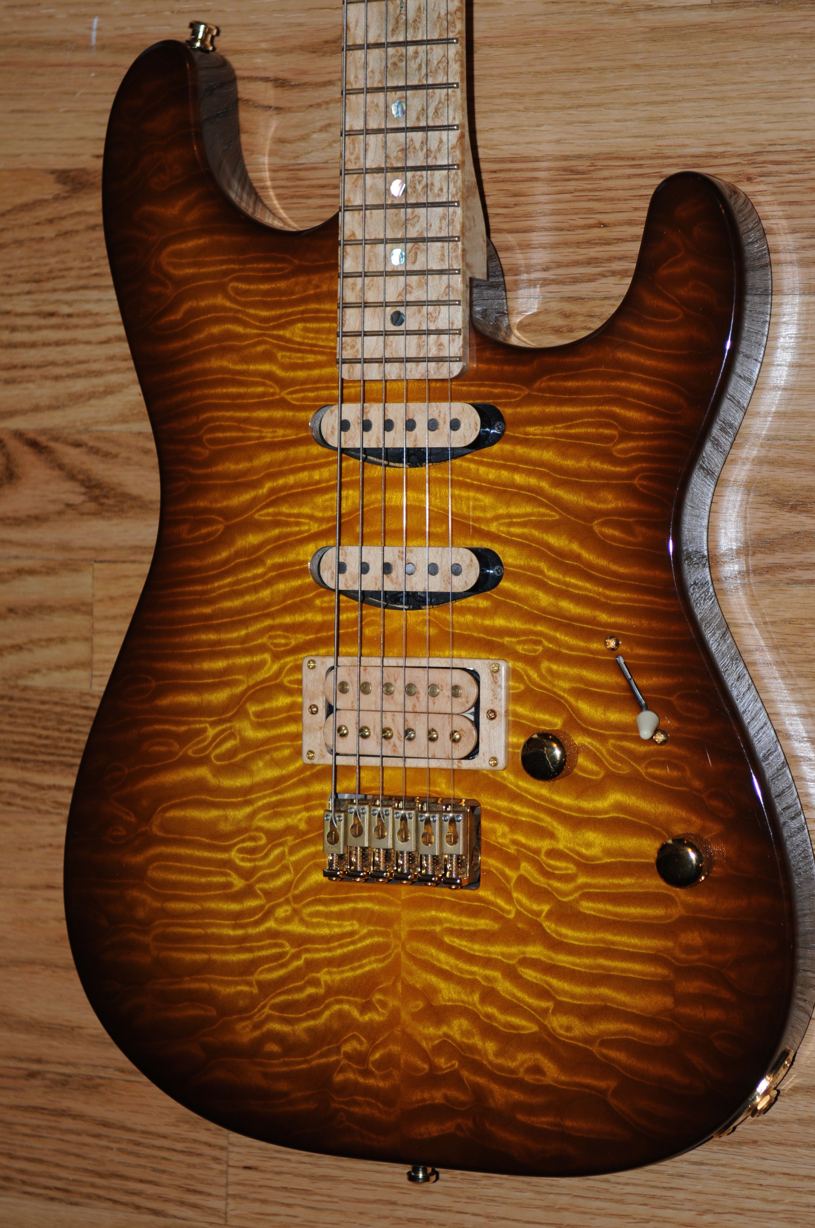 Thorn SoCal – Birdseye Maple & Black Limba