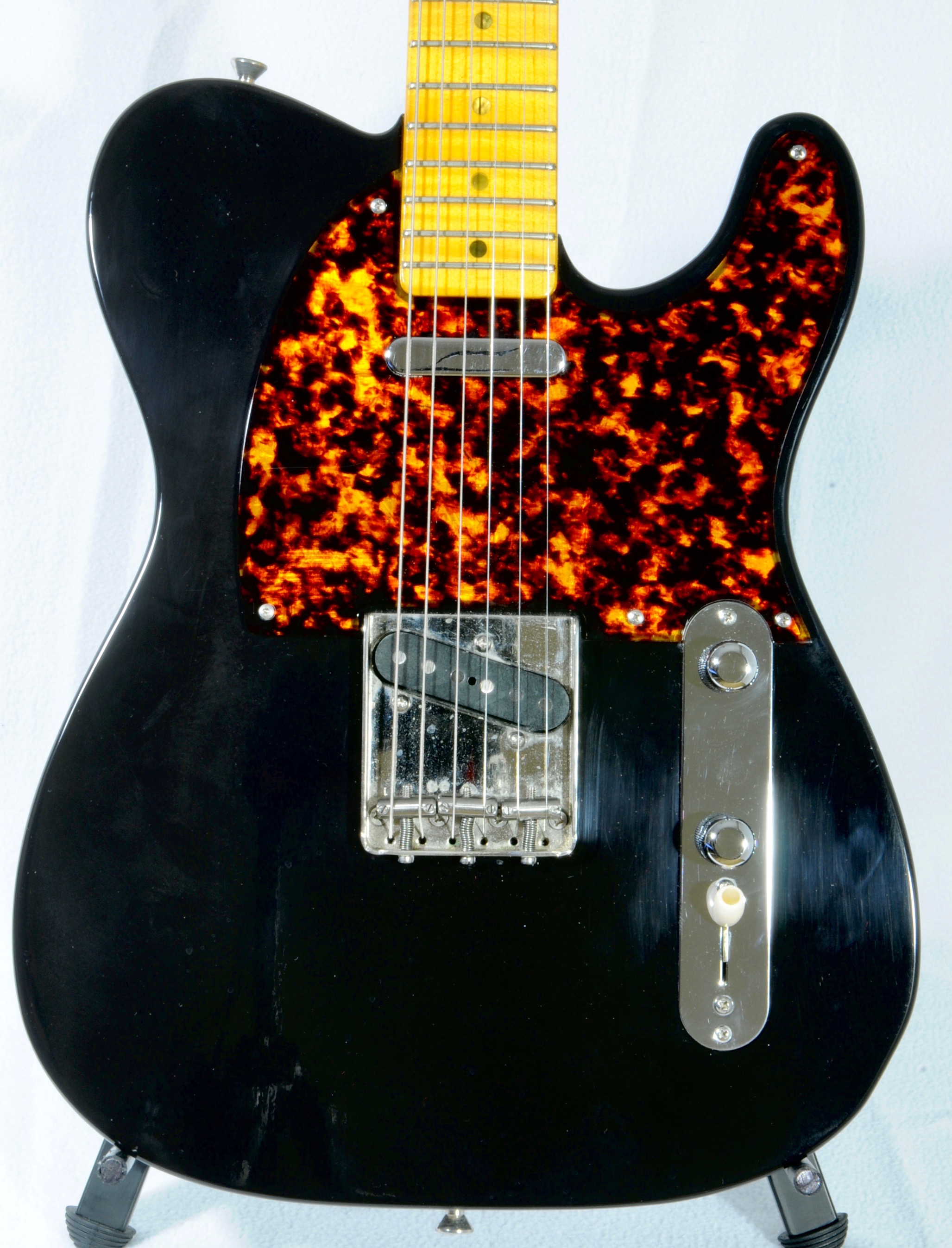 Detemple ’52 Tele :  Zsa Zsa Black !