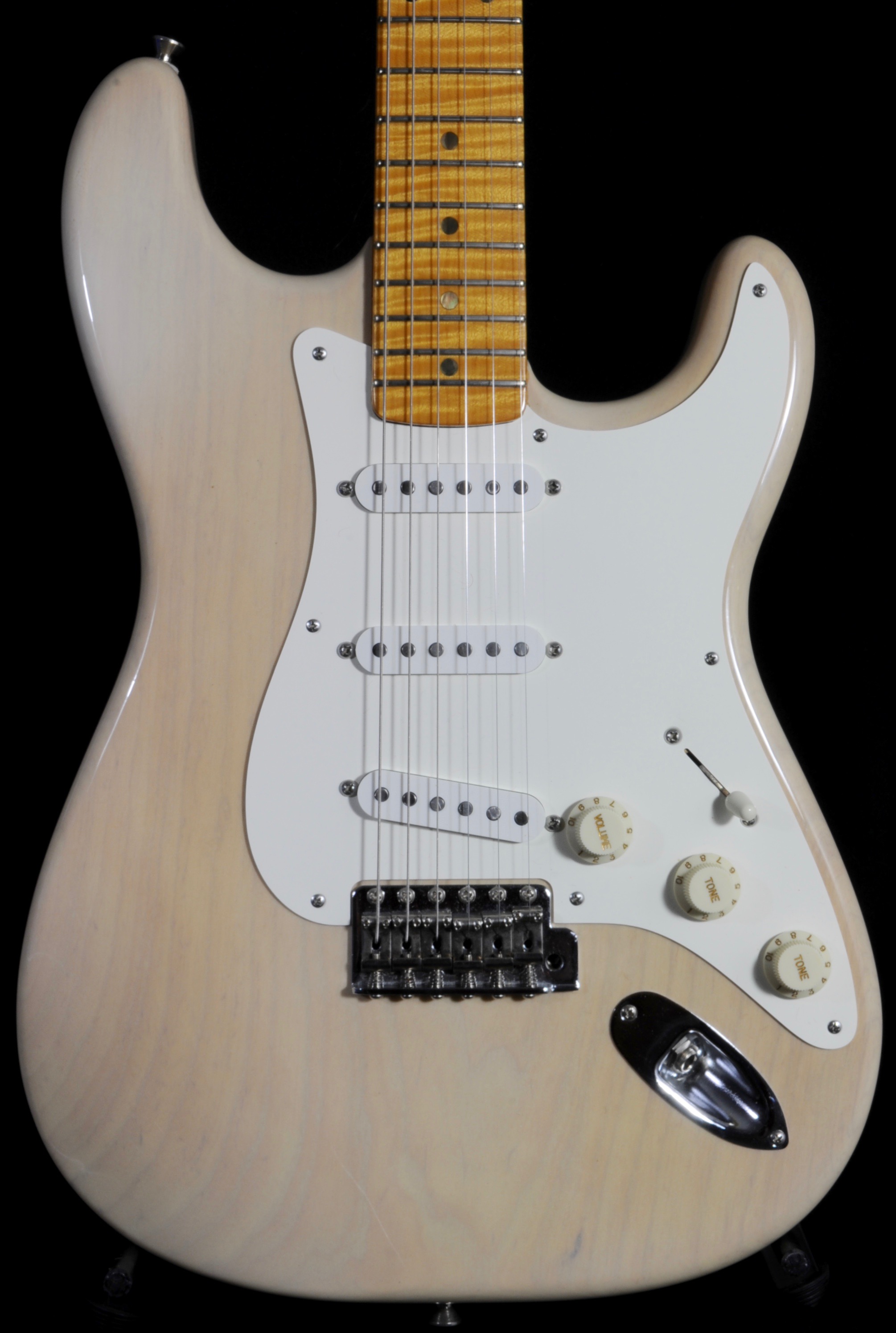 Detemple ’56 Strat – Trans White